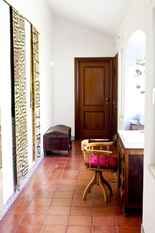 Bed and Breakfast A Casa Da Arvore Віла-Нова-де-Мілфонтеш Номер фото